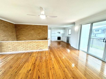 MAGNIFICENT OCEAN VIEWS FROM YOUR BALCONY - Photo 3