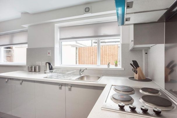5 bedroom house to rent - Photo 1