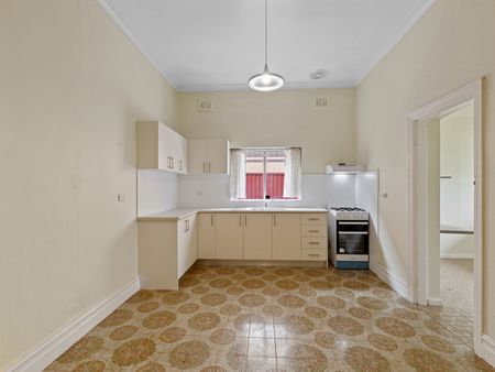 75 Queen Street, Ashfield NSW 2131 - House For Rent | Domain - Photo 2