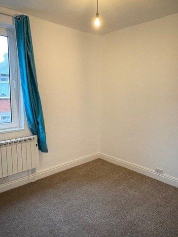 2 bedroom property to rent - Photo 4