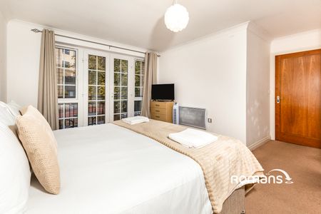 3 bedroom apartment to rent - Photo 4