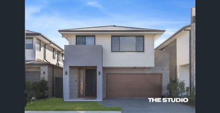 Sophisticated Family Living - Photo 3