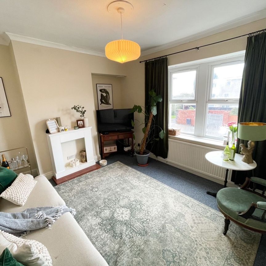 Hampton Road, Redland, BS6 - Photo 1