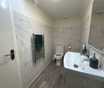 High Street, Curry Rivel, Langport, TA10 - Photo 1