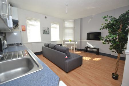 1 bed flat to rent in Tewkesbury Street, Cathays, CF24 - Photo 4