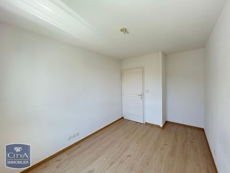 Location Appartement 3 pièces 65m² ST DIE DES VOSGES 88100 - Photo 3