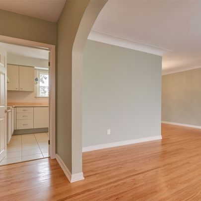 For Lease - 5186 BROMLEY Road, Burlington, Ontario - Photo 1