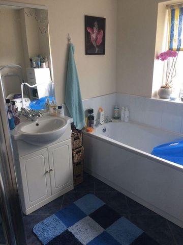 2 bedroom semi-detached house to rent - Photo 4