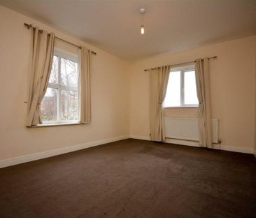 2 bedroom end of terrace house to rent - Photo 4
