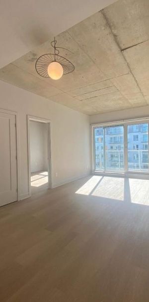 2 CH - 1 SDB - Montreal - $2,120 /mo - Photo 1