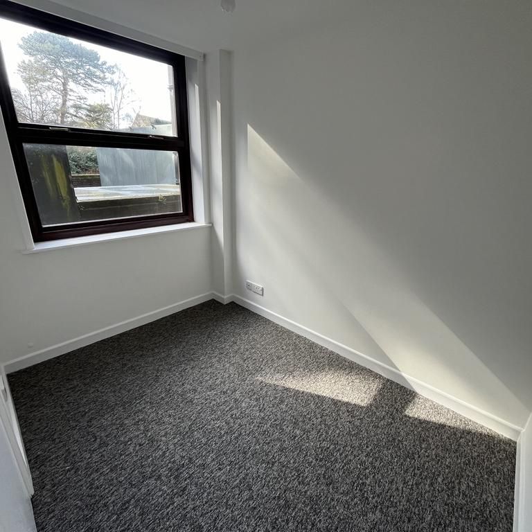 3 bedroom flat to rent - Photo 1