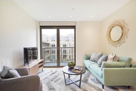 The Oakgate, KT22 7RZ, Surrey - Photo 3