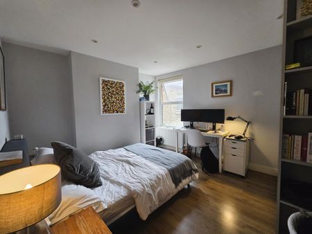 2 bedroom apartment to rent - Photo 4