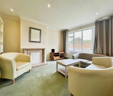 4 bedroom semi-detached house to rent - Photo 1