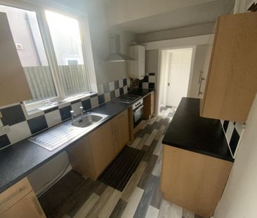 Lily Road, Yardley - Photo 1