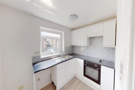 Studio to rent - Photo 5