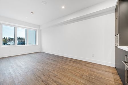 For Lease - 259 The Kingsway N/A Unit# 210, Toronto, Ontario - Photo 3