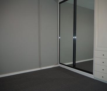 Well Appointed Apartment in Prime Essendon Location - Photo 4