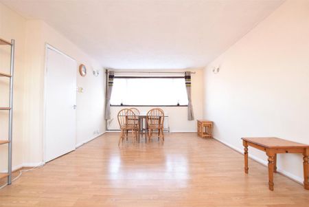 2 bedroom maisonette to rent - Photo 4