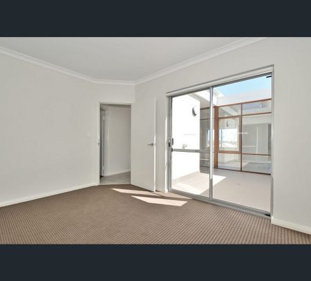 7/57 Hooley Road, Midland, WA 6056 - Photo 2