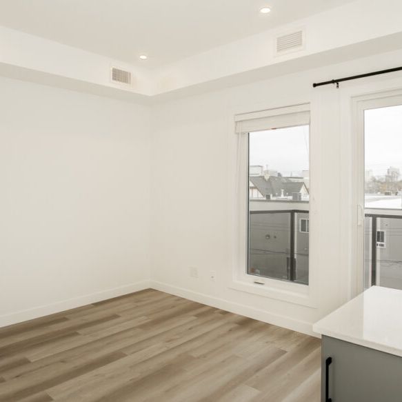 York: Black Accents – 710 Westminster, Winnipeg, MB - Photo 1