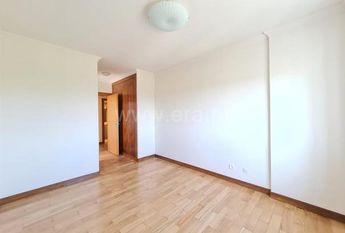 Apartamento T4 em Lisboa