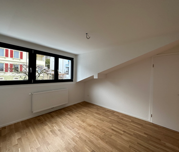 Moderne 2.5-Zimmerdachwohnung im 3. OG / Mietzinsaktion - Photo 6