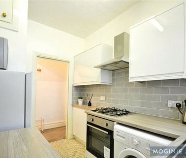 Pen-y-Lan Road, Cardiff, CF23 - Photo 4