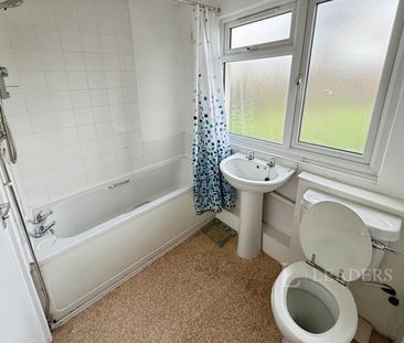 3 bedroom house to rent Highbury Walk, Nottingham, NG6 - Photo 6