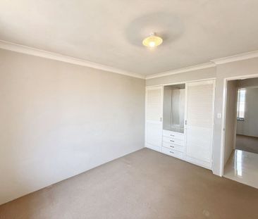 11/127 Victoria Street, Adamstown - Photo 4