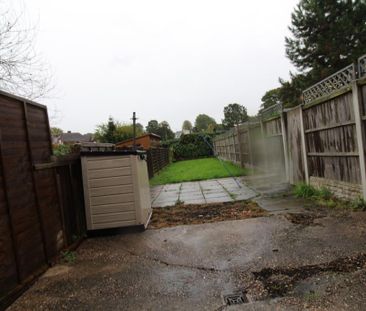 2 bedroom terraced house to rent - Photo 2