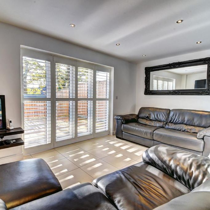 4 bedroom townhouse to rent - Photo 1