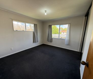 Family Home + Large Yard - Great Opportunity - Photo 5