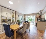 4 bedroom detached house to rent - Photo 4