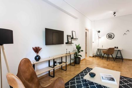 Bright 2BD Apartment in Psychiko - Photo 3