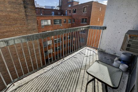 3470 Rue Simpson, Montréal (Ville-Marie), QC H3G - Photo 2