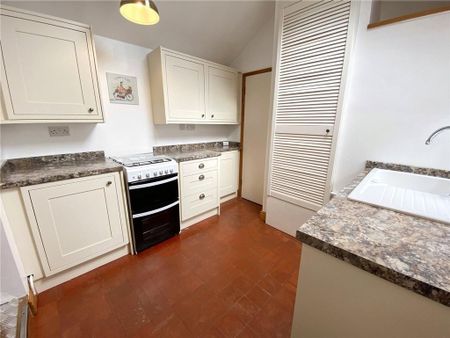 2 bedroom terraced house to rent - Photo 3