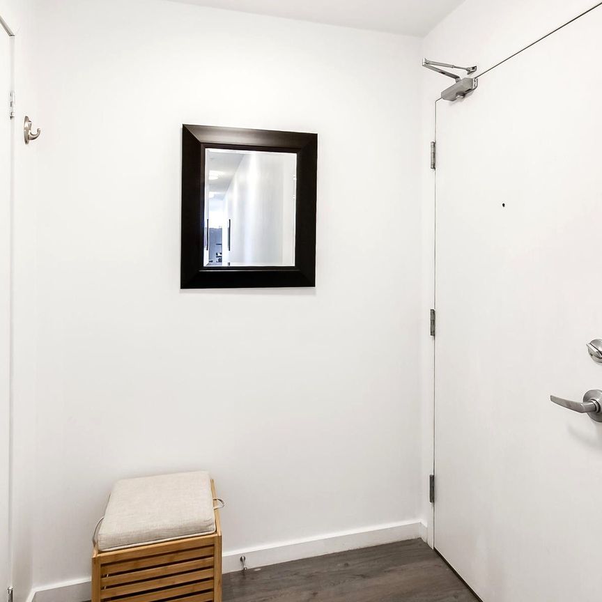 For Lease - 218 Queens Quay Unit# 1612, Toronto, Ontario - Photo 1
