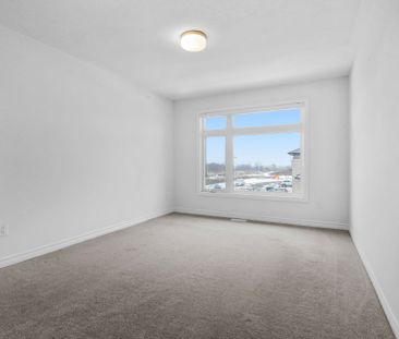 For Lease - 270 Turnbuckle Crescent, Barrhaven, Ontario - Photo 5