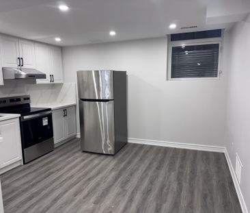 For Lease - 864 Cardington Street Unit# Basement, Mississauga, Ontario - Photo 4