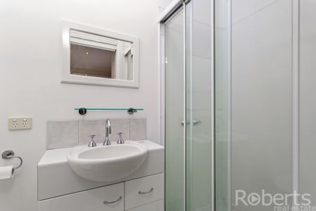 2/114 Peel Street, West Launceston TAS 7250 - House For Rent | Domain - Photo 3