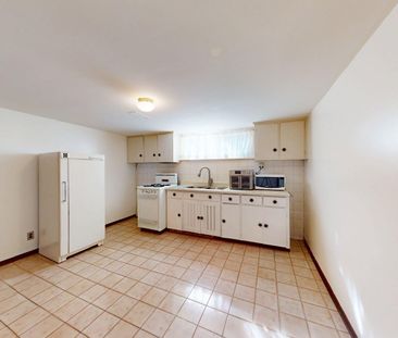 For Lease - 124 Wyndale Drive, Toronto, Ontario - Photo 1