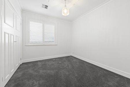 10B Alma Street, Aberfeldie VIC 3040 - Townhouse For Rent | Domain - Photo 4