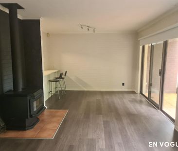 40 Waramanga Place, Waramanga ACT 2611 - Townhouse For Rent | Domain - Photo 2