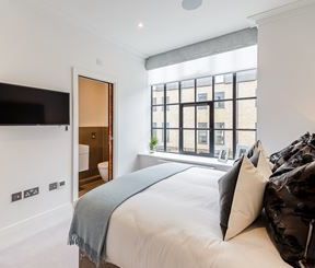 TWO BEDROOM APARTMENT TO LET RAINVILLE ROAD FULHAM W6 - Photo 4
