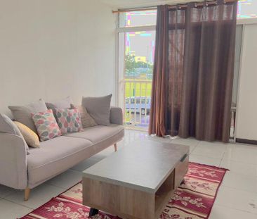 Location Appartement 5 pièces 71m² LES ABYMES 97139 - Photo 1