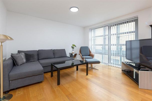 2 bedroom private hall to rent - Photo 1