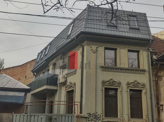 Vilă Occidentului - birou sau locuintă - Fotografie 1