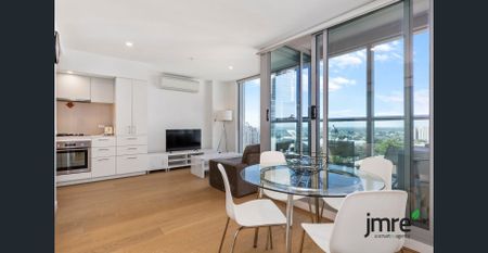 FURNISHED Apartment with Stunning City Views - Photo 3