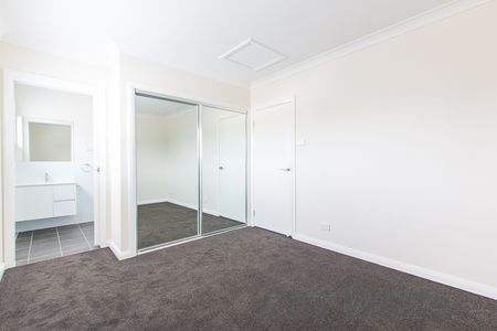 11/1 Brown Street, Cardiff NSW 2285 - Townhouse For Rent | Domain - Photo 3